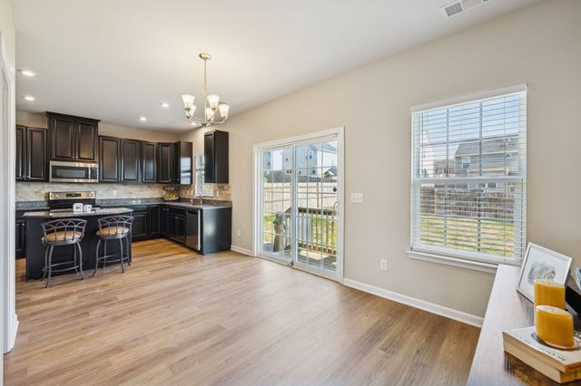 3104 Bent Tree Ln, Columbia, TN 38401