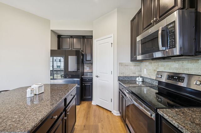 3104 Bent Tree Ln, Columbia, TN 38401