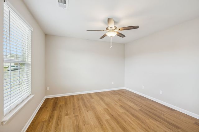 3104 Bent Tree Ln, Columbia, TN 38401