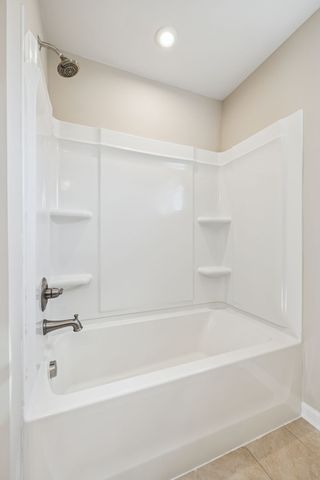 3104 Bent Tree Ln, Columbia, TN 38401