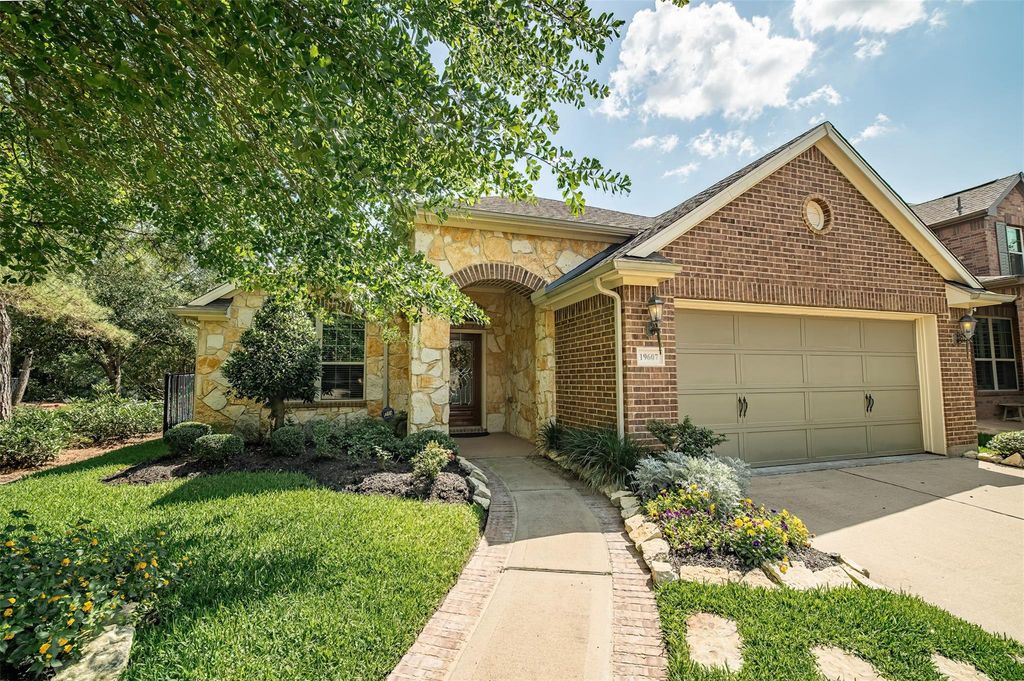 19607 Mills Glen Drive, Cypress, TX 77433