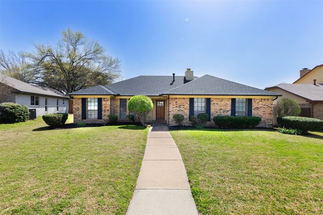 1666 Clydesdale Drive, Lewisville, TX 75067