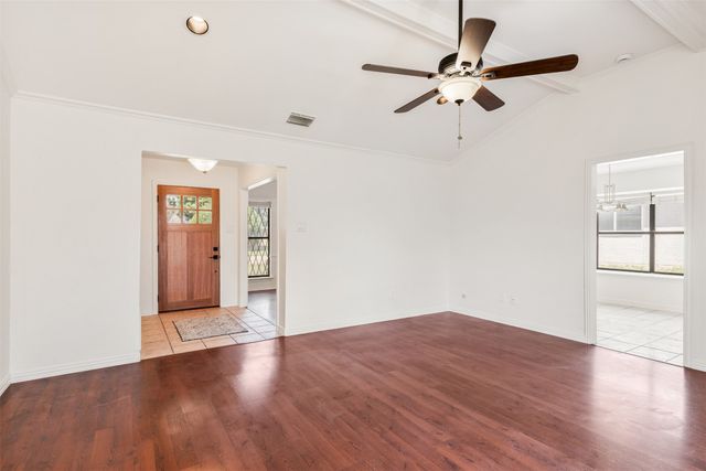 1666 Clydesdale Drive, Lewisville, TX 75067