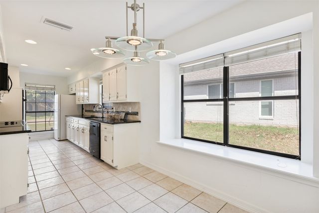 1666 Clydesdale Drive, Lewisville, TX 75067