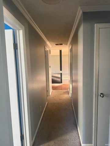 5124 Maplecrest Road, Fort Wayne, IN 46835