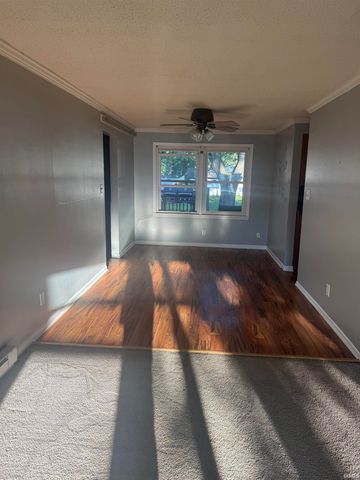 5124 Maplecrest Road, Fort Wayne, IN 46835