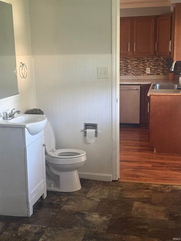 5124 Maplecrest Road, Fort Wayne, IN 46835