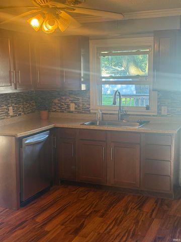 5124 Maplecrest Road, Fort Wayne, IN 46835