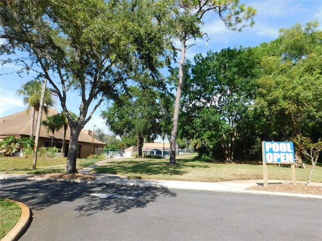 8020 HUNTERS WHIP ROW, Hudson, FL 34667