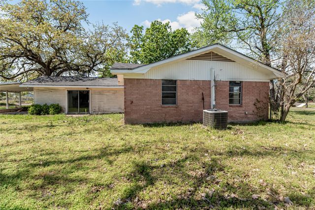 533 S Texas ST, Milano, TX 76556