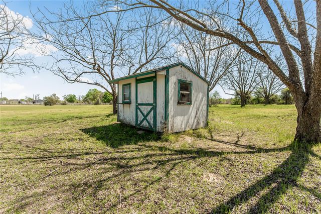 533 S Texas ST, Milano, TX 76556