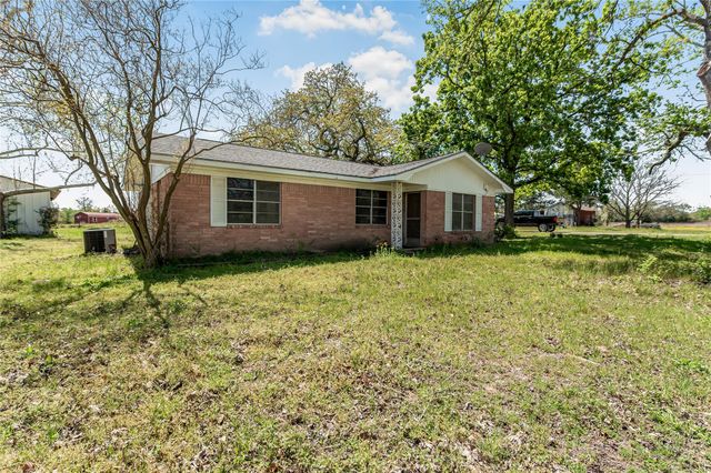 533 S Texas ST, Milano, TX 76556