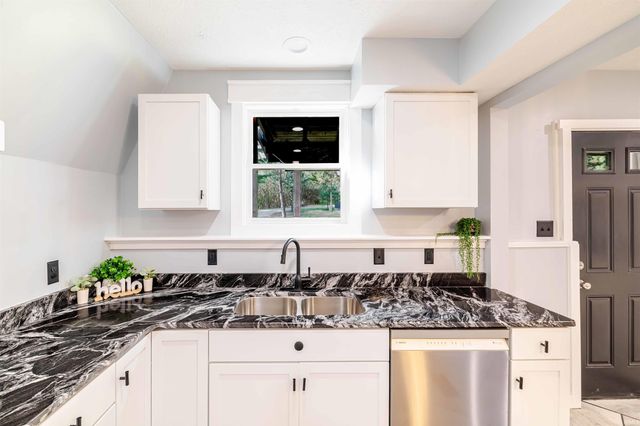 123 Empire Lane, Bedford, IN 47421