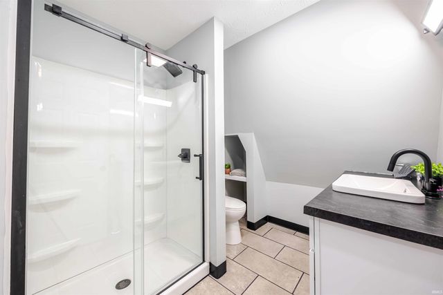 123 Empire Lane, Bedford, IN 47421