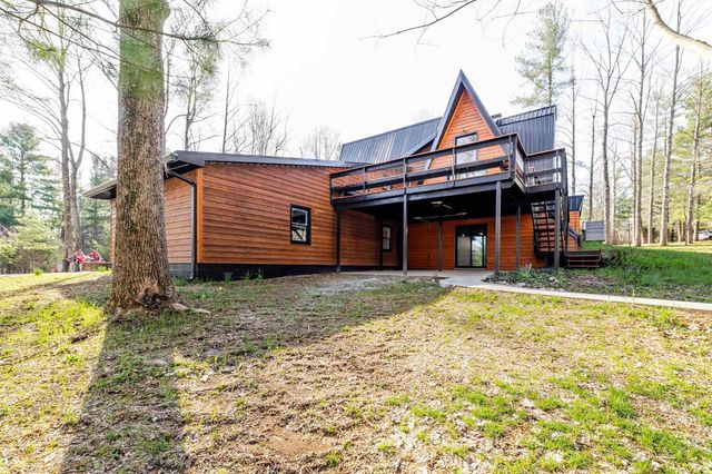 123 Empire Lane, Bedford, IN 47421