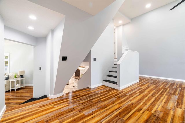 123 Empire Lane, Bedford, IN 47421