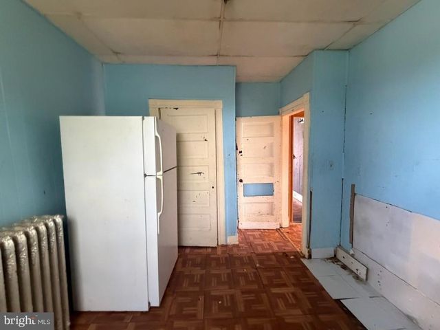 2704 HAMILTON AVE, Baltimore, MD 21214