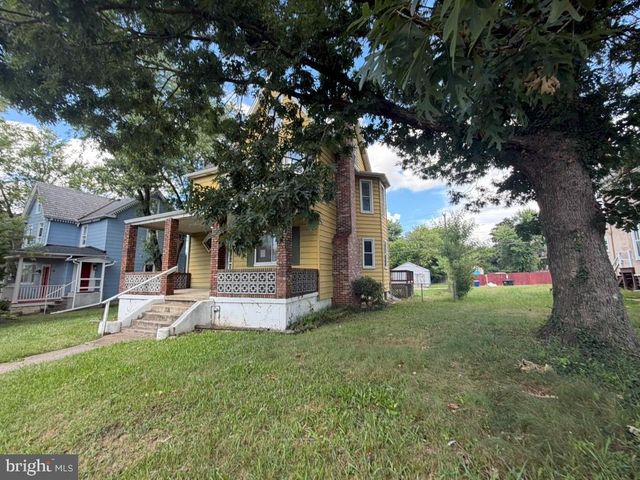 2704 HAMILTON AVE, Baltimore, MD 21214