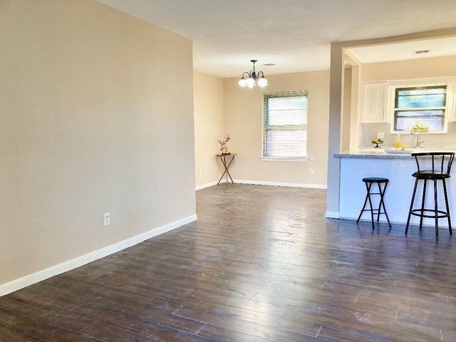 6834 Driftwood Street, Houston, TX 77021