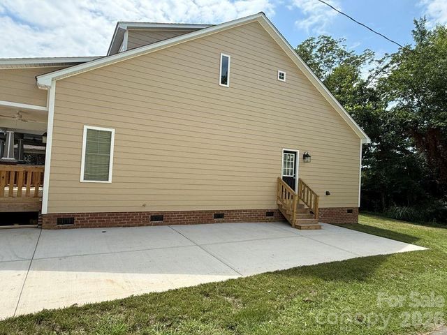 133 CIRCLE Drive, Salisbury, NC 28144