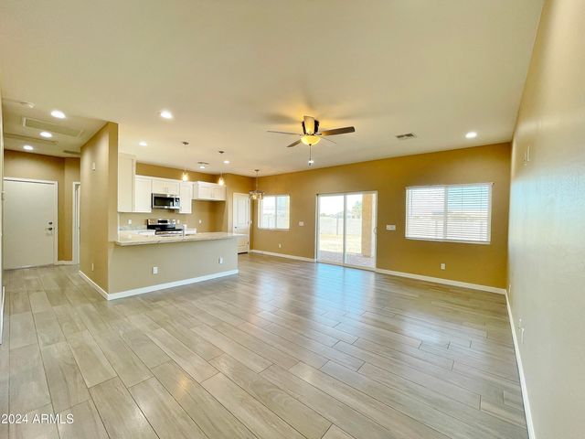 10066 W SUNBIRD Drive, Arizona City, AZ 85123