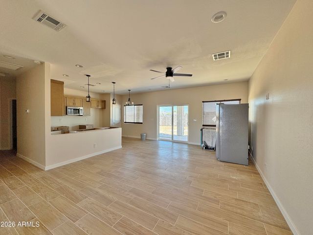10066 W SUNBIRD Drive, Arizona City, AZ 85123
