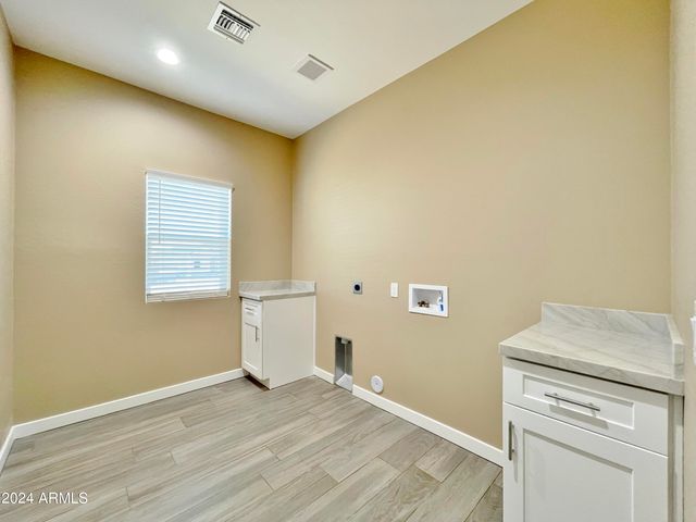 10066 W SUNBIRD Drive, Arizona City, AZ 85123
