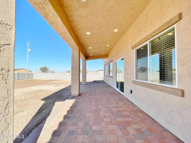 10066 W SUNBIRD Drive, Arizona City, AZ 85123