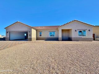 10066 W SUNBIRD Drive, Arizona City, AZ 85123