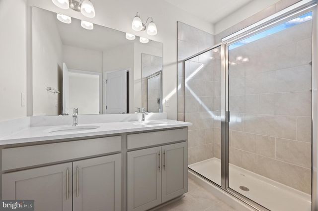 5201 MANOR PARK DR, Upper Marlboro, MD 20772