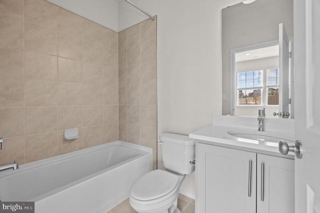 5201 MANOR PARK DR, Upper Marlboro, MD 20772