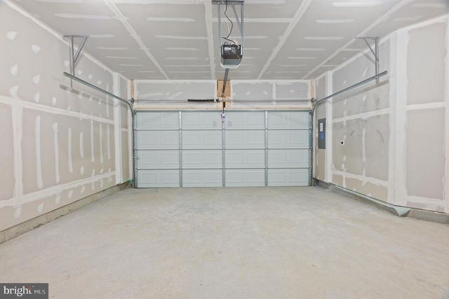 5201 MANOR PARK DR, Upper Marlboro, MD 20772