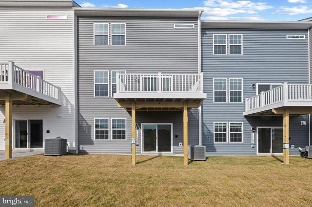 5201 MANOR PARK DR, Upper Marlboro, MD 20772