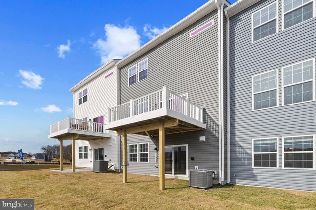 5201 MANOR PARK DR, Upper Marlboro, MD 20772