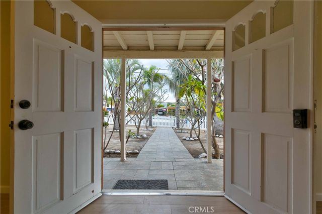 8057 Wentworth Street, Sunland, CA 91040