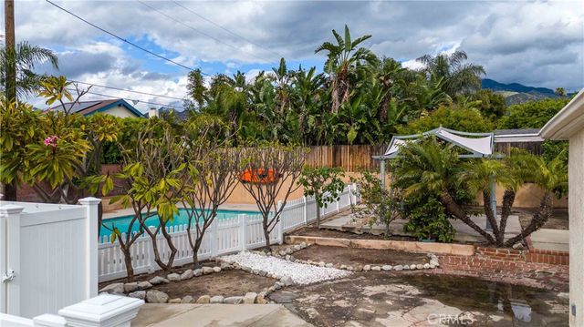 8057 Wentworth Street, Sunland, CA 91040