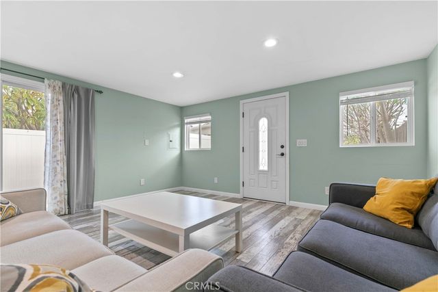 8057 Wentworth Street, Sunland, CA 91040