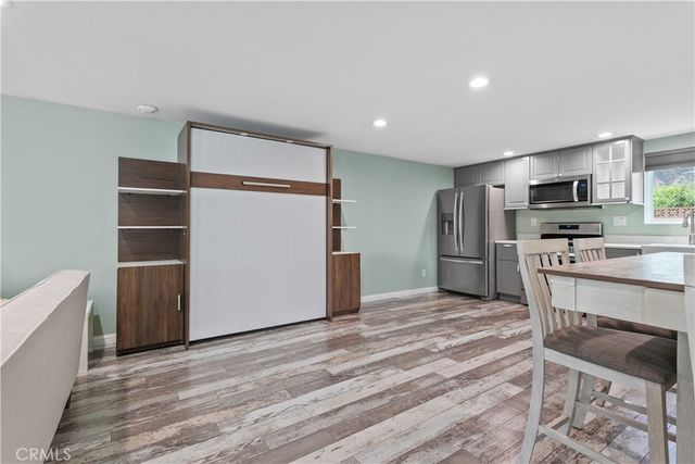 8057 Wentworth Street, Sunland, CA 91040