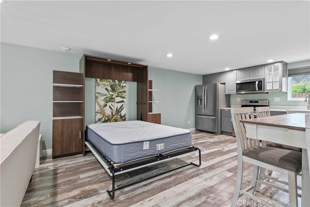 8057 Wentworth Street, Sunland, CA 91040