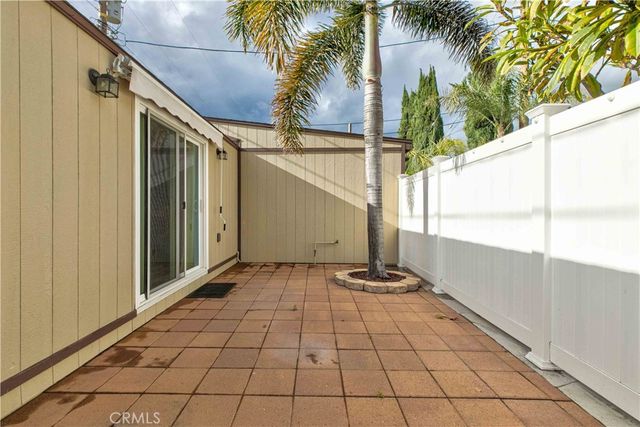 8057 Wentworth Street, Sunland, CA 91040