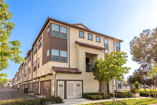 10301 Triple Crown Lane, Cypress, CA 90720