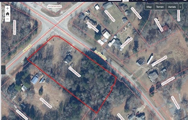 1210 Flat Rock Road, Starr, SC 29684