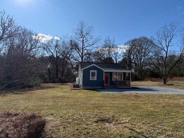 1210 Flat Rock Road, Starr, SC 29684