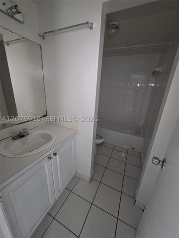 5100 SW 41st St 320, Hollywood, FL 33023