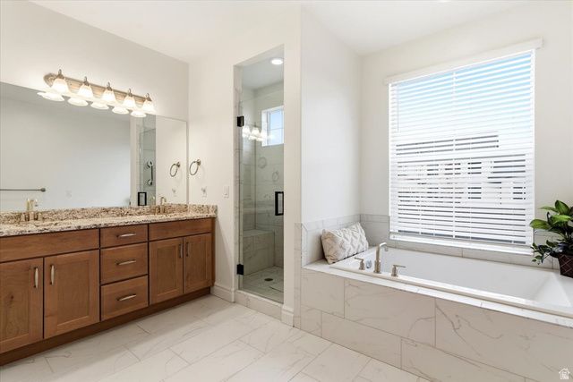 1251 N 2525 W, Clinton, UT 84015