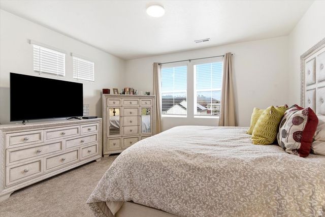 1251 N 2525 W, Clinton, UT 84015