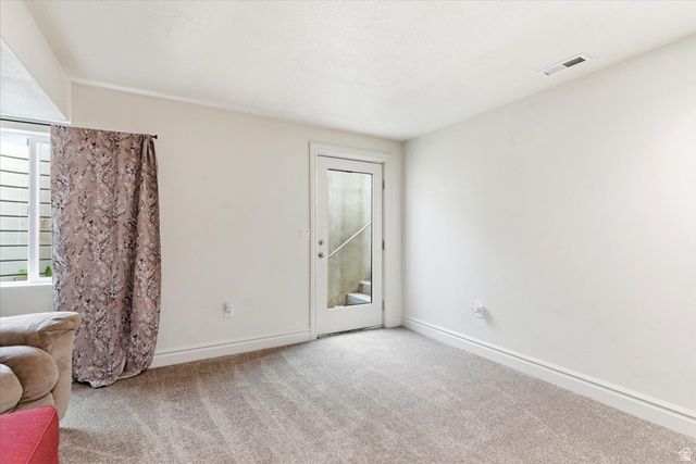 1251 N 2525 W, Clinton, UT 84015