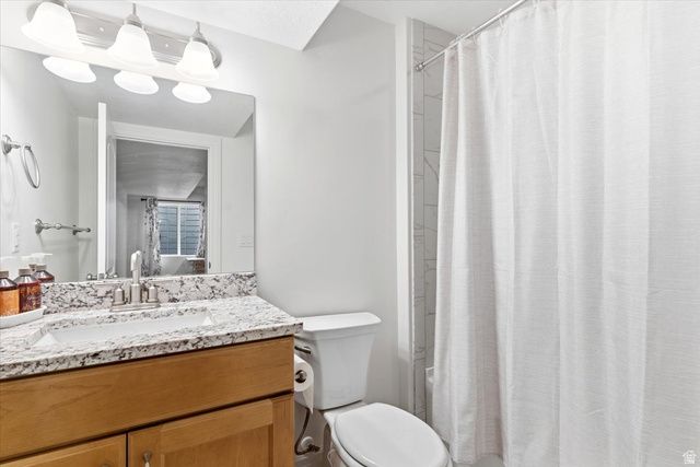 1251 N 2525 W, Clinton, UT 84015