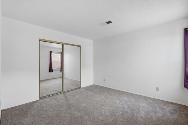 917 Charles Drive NE, Rio Rancho, NM 87144