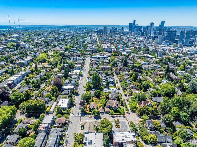 910 E Prospect Street, Seattle, WA 98102